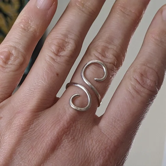 Sterling Silver Wrap Ring Artisan Crafted Hammered Curving Spiral Design - Picture 3 of 11